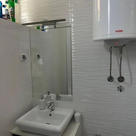 Apartment Tajna *